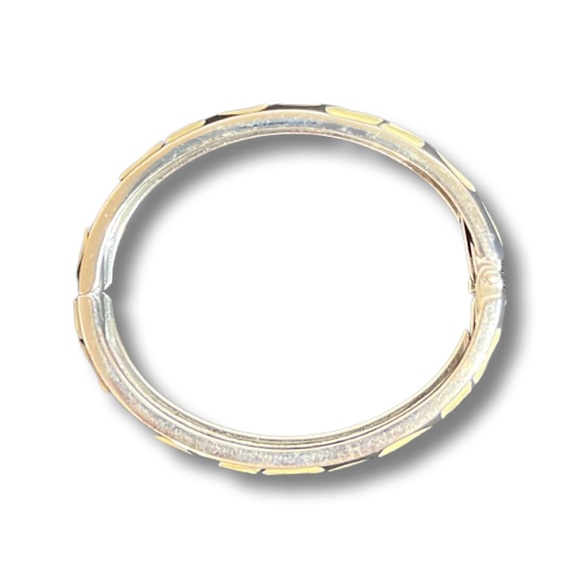 Hinge Bracelet - Picture 2 of 4